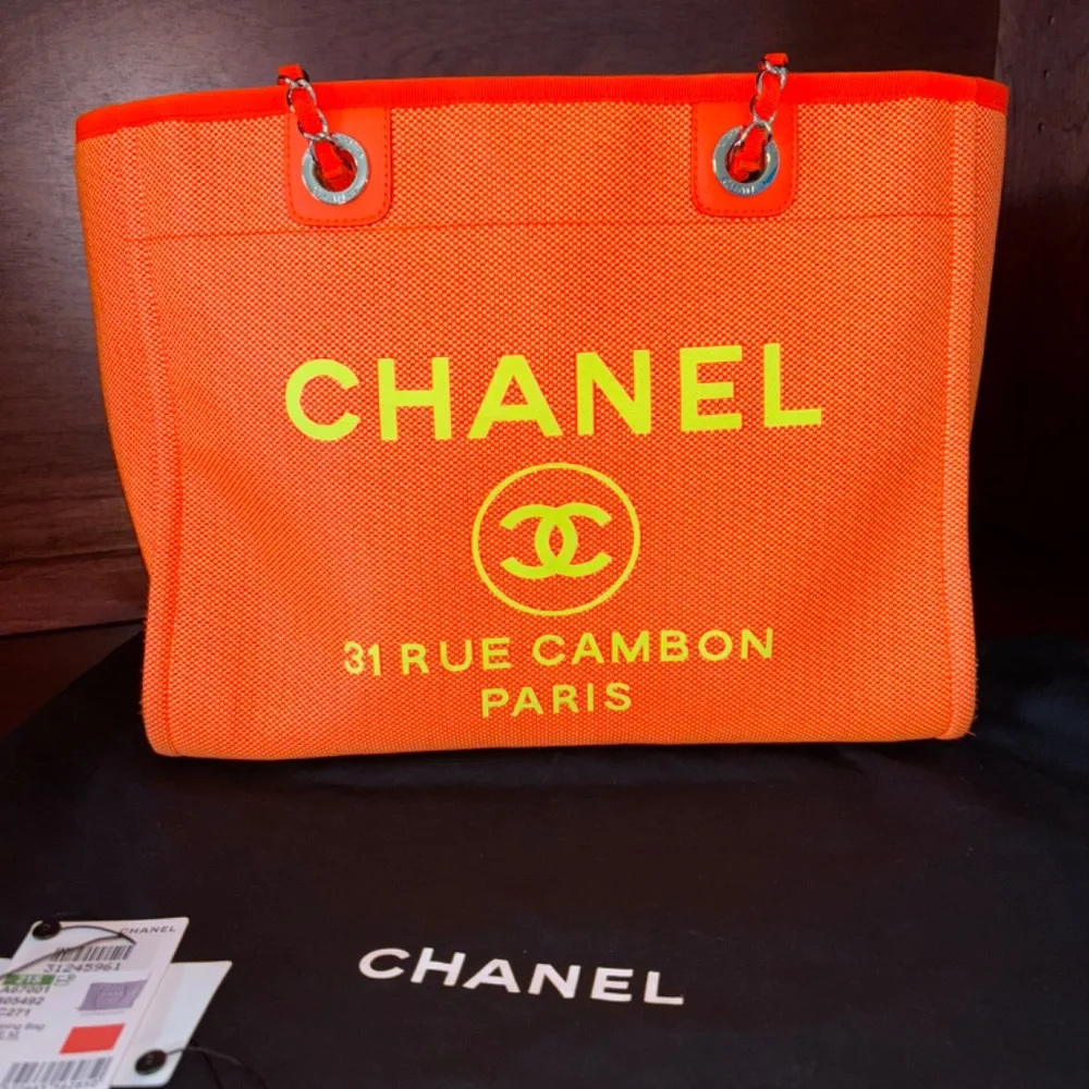 CHANEL Orange Tote‎ Bag with Neon Accents - Picture 8 of 9